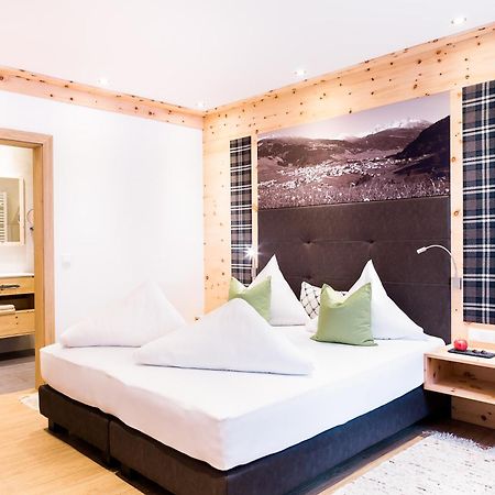 Gasthof Zum Goldenen Loewen Hintertux Ngoại thất bức ảnh