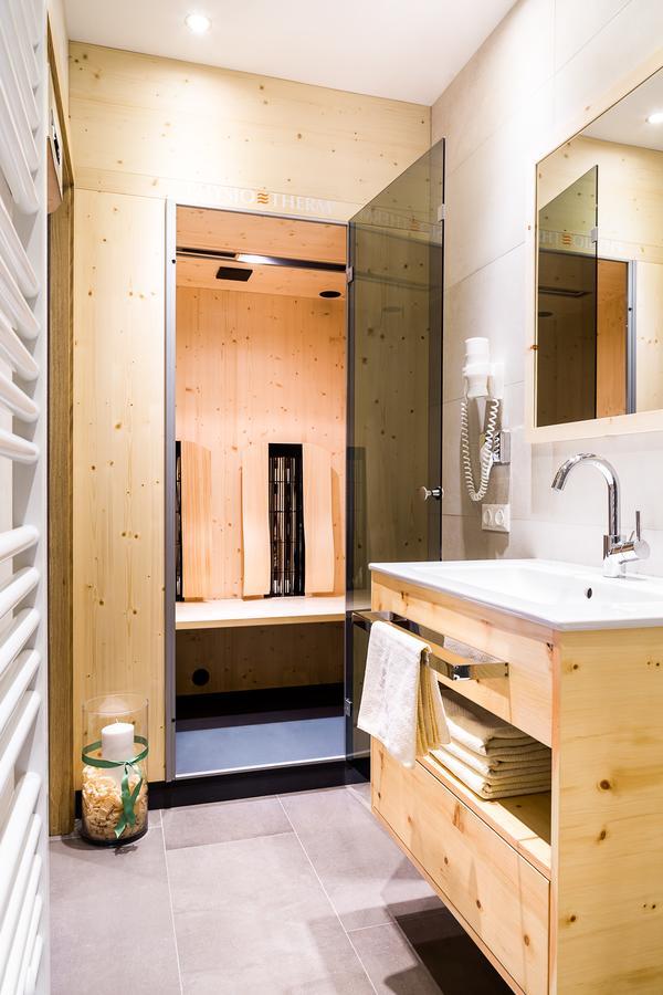 Gasthof Zum Goldenen Loewen Hintertux Ngoại thất bức ảnh
