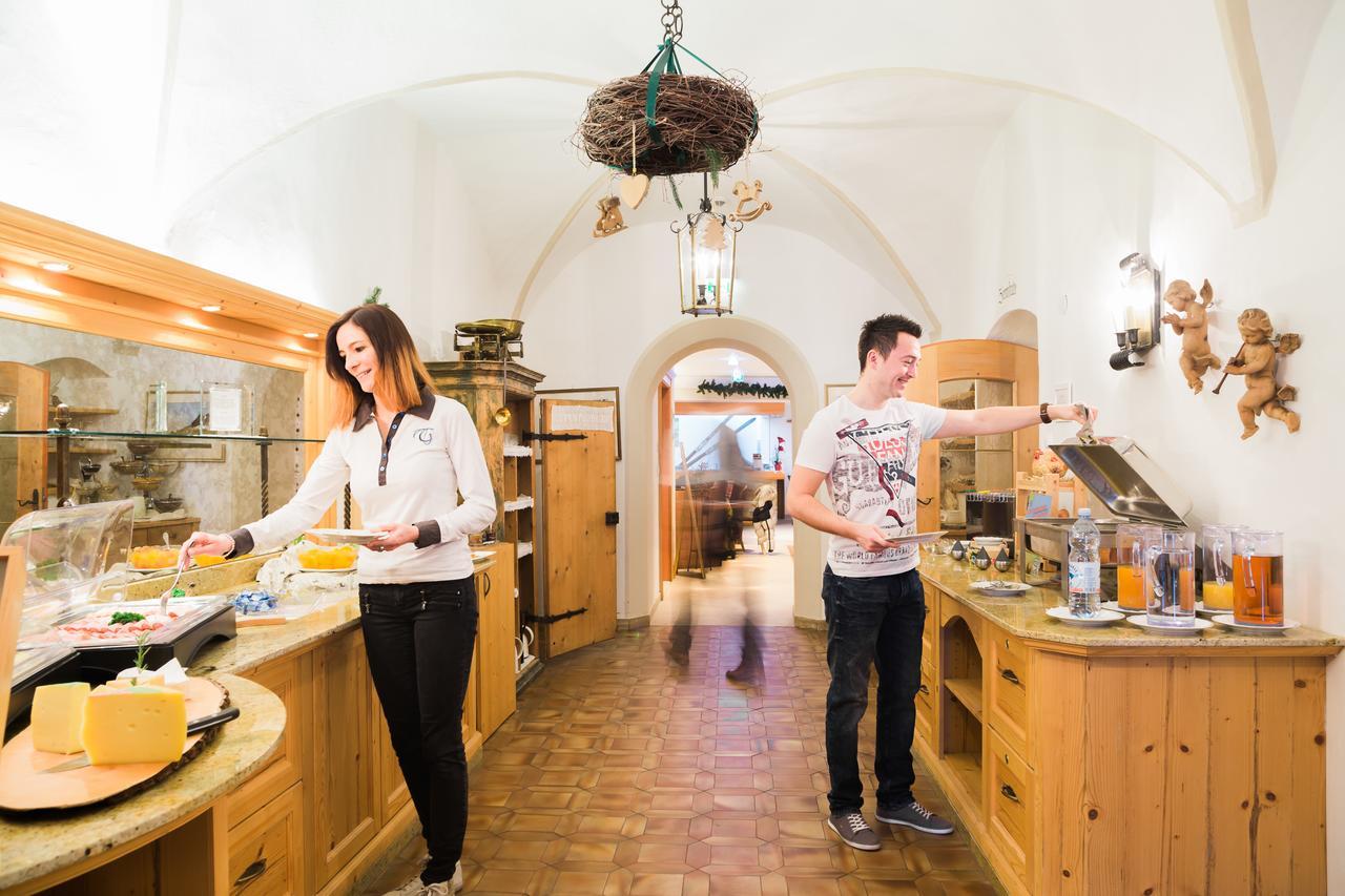 Gasthof Zum Goldenen Loewen Hintertux Ngoại thất bức ảnh